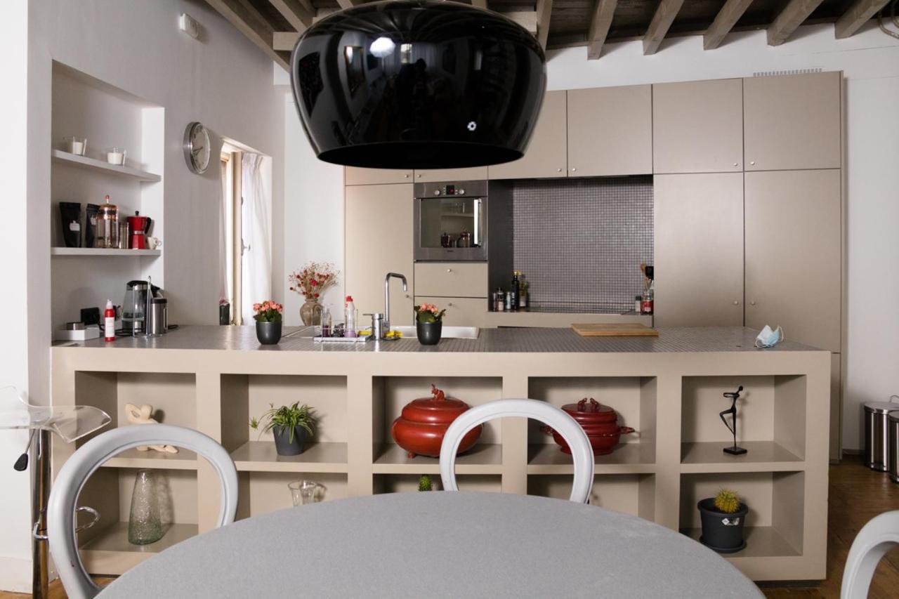 Duplex Dernier Etage Avec Terasse A Deux Pas De La Grand Place 브뤼셀 외부 사진